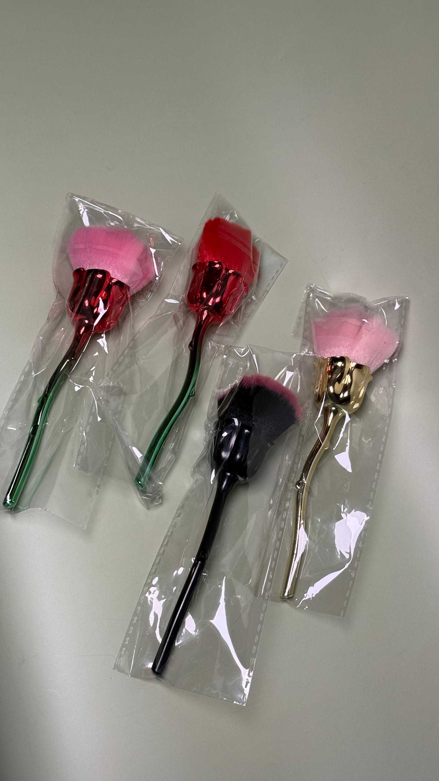 Rose Dust Brushes (Short)